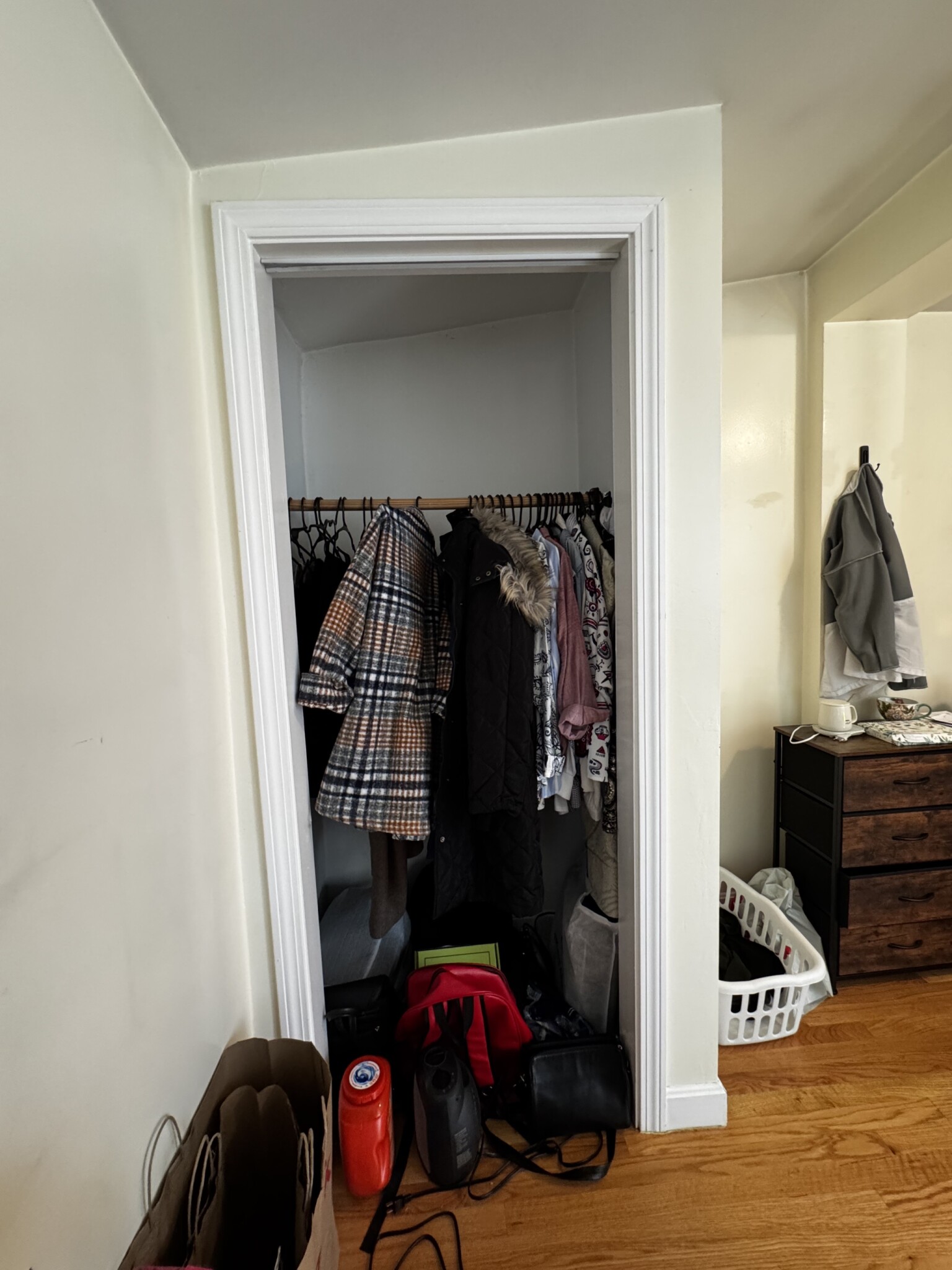 4 bed, 1 bath apartment for rent at 375 Prospect St Unit 2A, Wellington-Harrington — photo 15 of 28