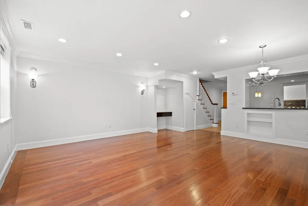 2 bed, 2 bath apartment for rent at 376 Commercial St Unit 4D, Waterfront — photo 21 of 34