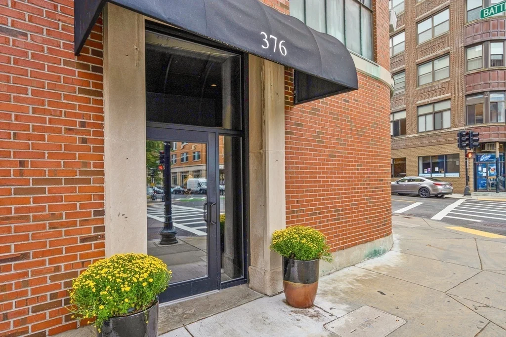 2 bed, 2 bath apartment for rent at 376 Commercial St Unit 4D, Waterfront — photo 34 of 34