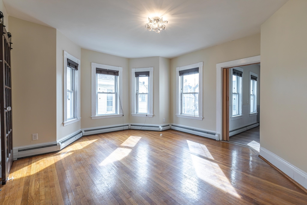 5 bed, 2 bath apartment for rent at 376 Medford St Unit 2, Somerville — photo 9 of 41