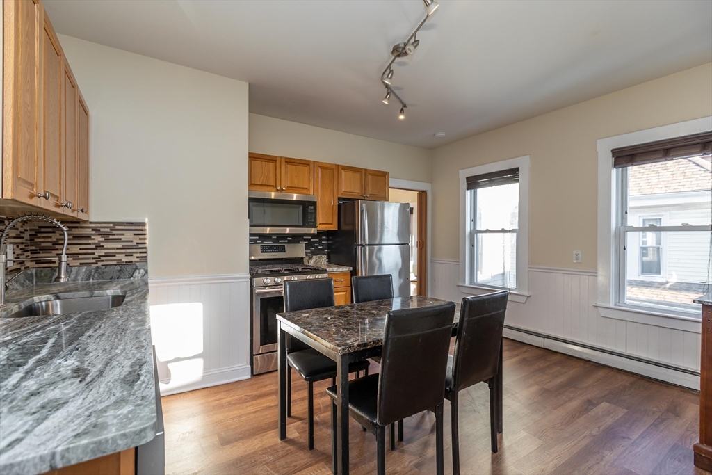 5 bed, 2 bath apartment for rent at 376 Medford St Unit 2, Somerville — photo 2 of 41