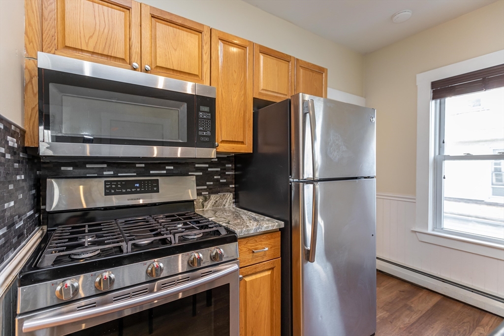 5 bed, 2 bath apartment for rent at 376 Medford St Unit 2, Somerville — photo 6 of 41