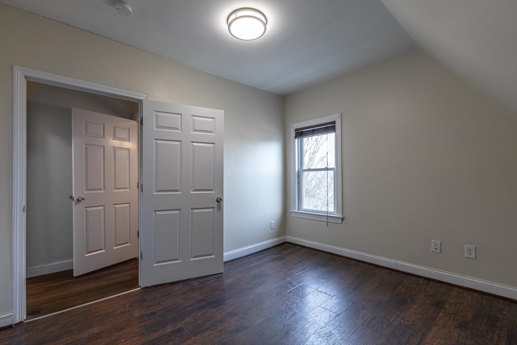 5 bed, 2 bath apartment for rent at 376 Medford St Unit 2, Somerville — photo 28 of 41