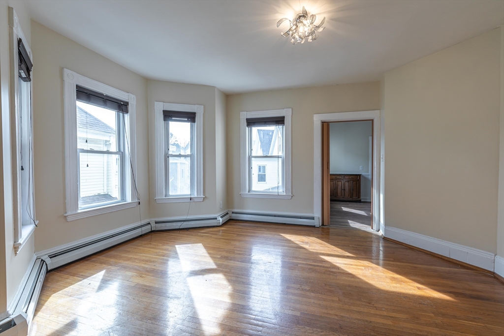5 bed, 2 bath apartment for rent at 376 Medford St Unit 2, Somerville — photo 12 of 41