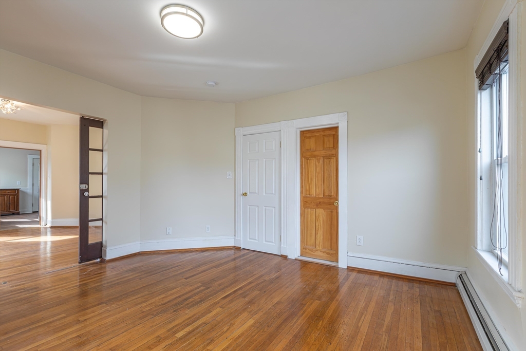 5 bed, 2 bath apartment for rent at 376 Medford St Unit 2, Somerville — photo 16 of 41