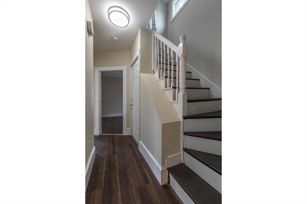 5 bed, 2 bath apartment for rent at 376 Medford St Unit 2, Somerville — photo 21 of 41