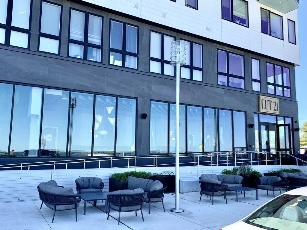 2 bed, 2 bath apartment for rent at 376 Ocean Ave Unit 1013, Revere Beach — photo 29 of 32