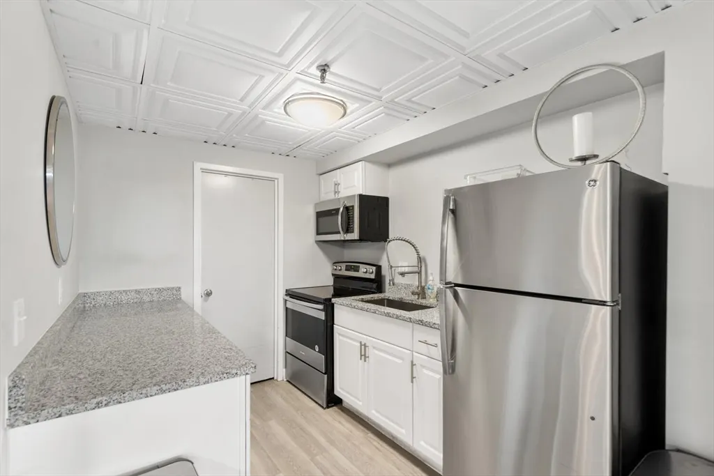 2 bed, 2 bath apartment for rent at 376 Ocean Ave Unit 706, Revere Beach — photo 26 of 42