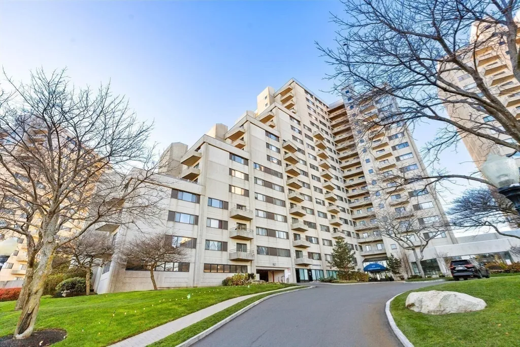 2 bed, 2 bath apartment for rent at 376 Ocean Ave Unit 706, Revere Beach — photo 34 of 42