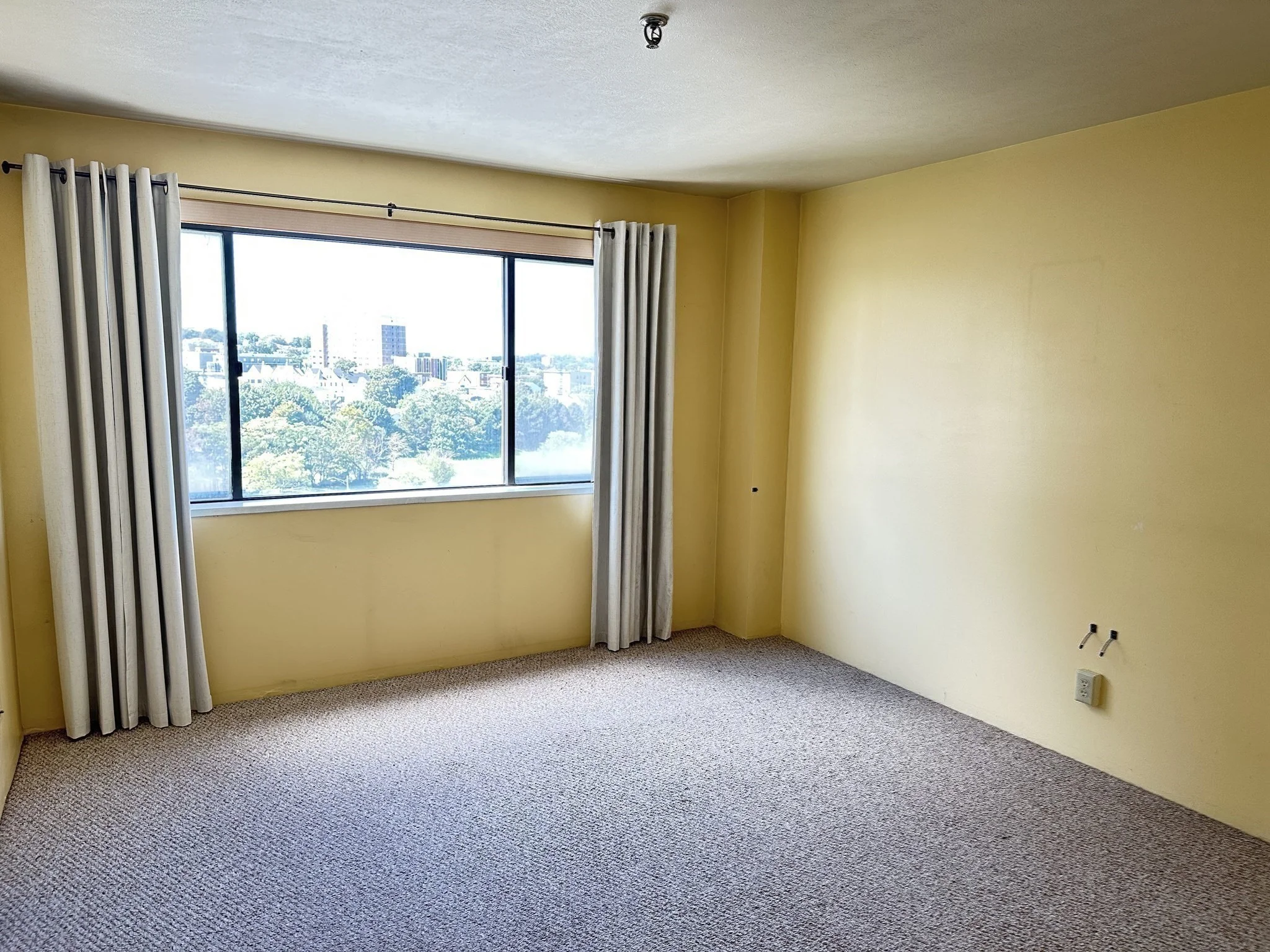 1 bed, 1 bath apartment for rent at 376 Ocean Ave Unit 810, Revere Beach — photo 25 of 29