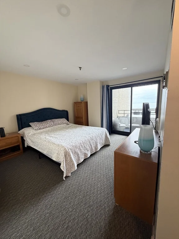 3 bed, 2 bath apartment for rent at 376 Ocean Ave Unit 901, Revere — photo 9 of 12