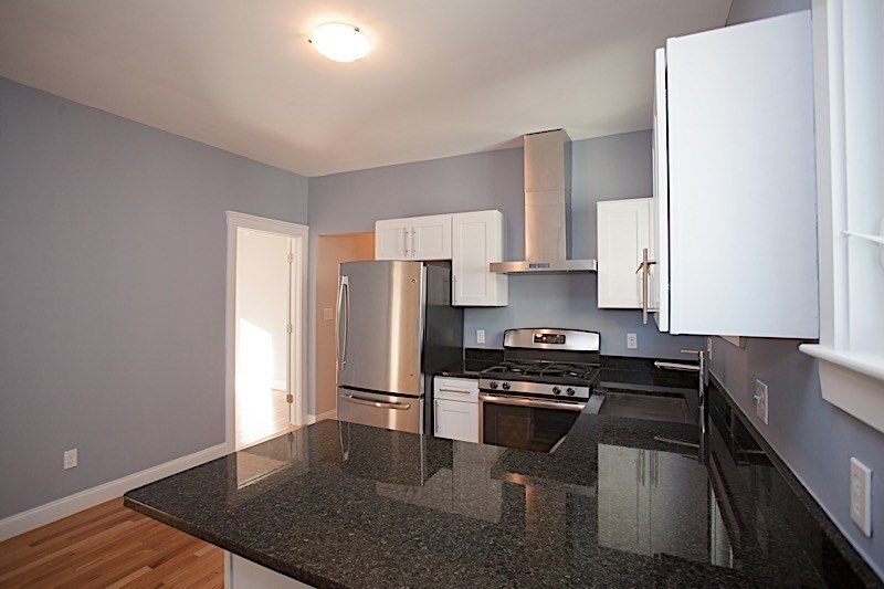 5 bed, 1 bath apartment for rent at 376 Prospect St Unit 2, Cambridge — photo 3 of 20