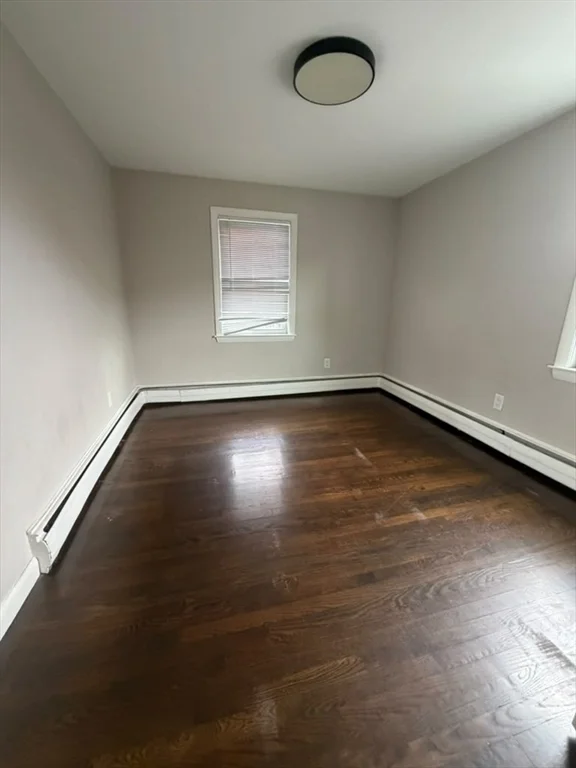 3 bed, 1 bath apartment for rent at 376 Revere Beach Pkwy Unit 1, Revere — photo 6 of 23
