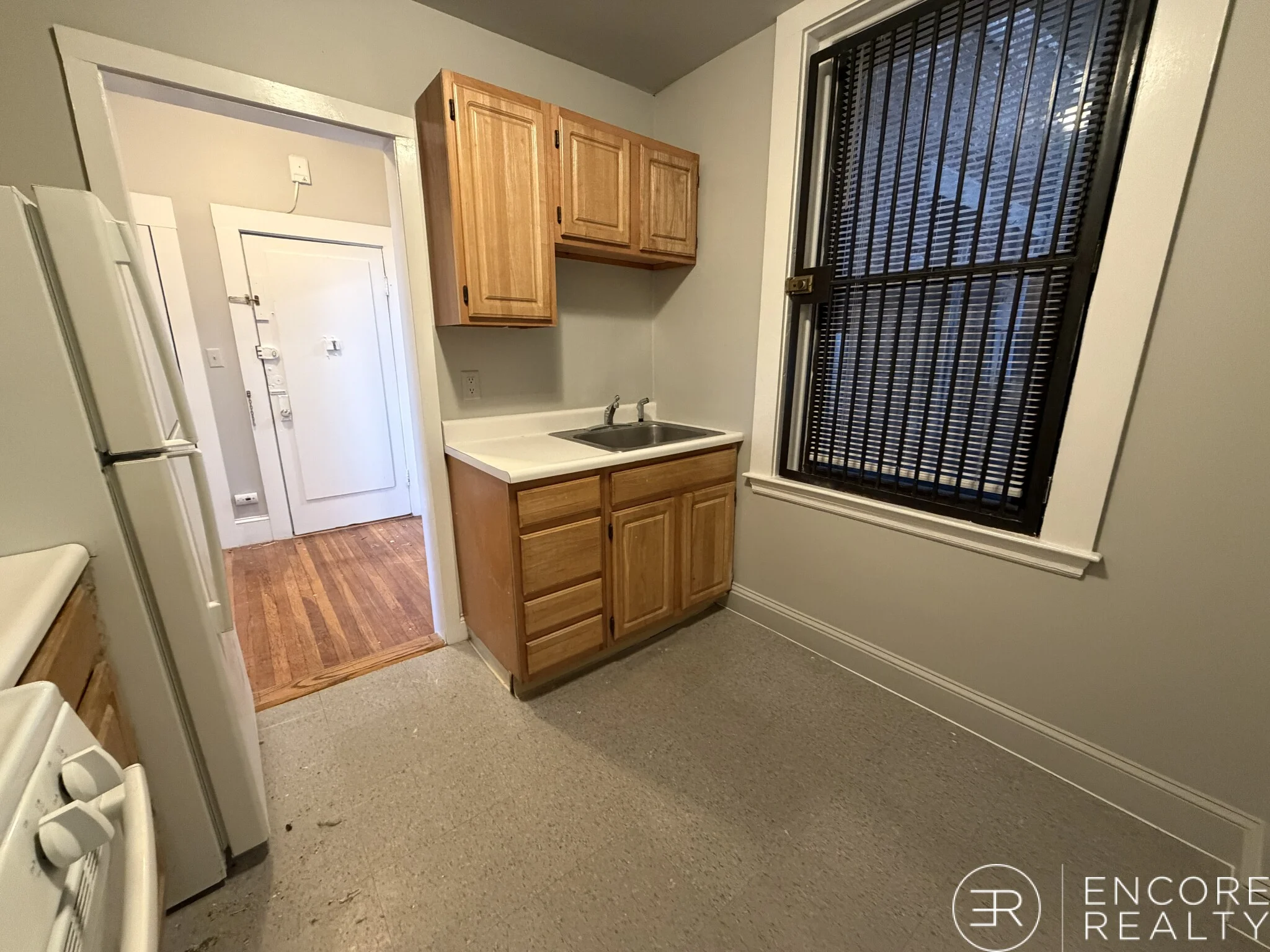 1 bed, 1 bath apartment for rent at 376 Riverway Unit 10, Mission Hill — photo 11 of 13