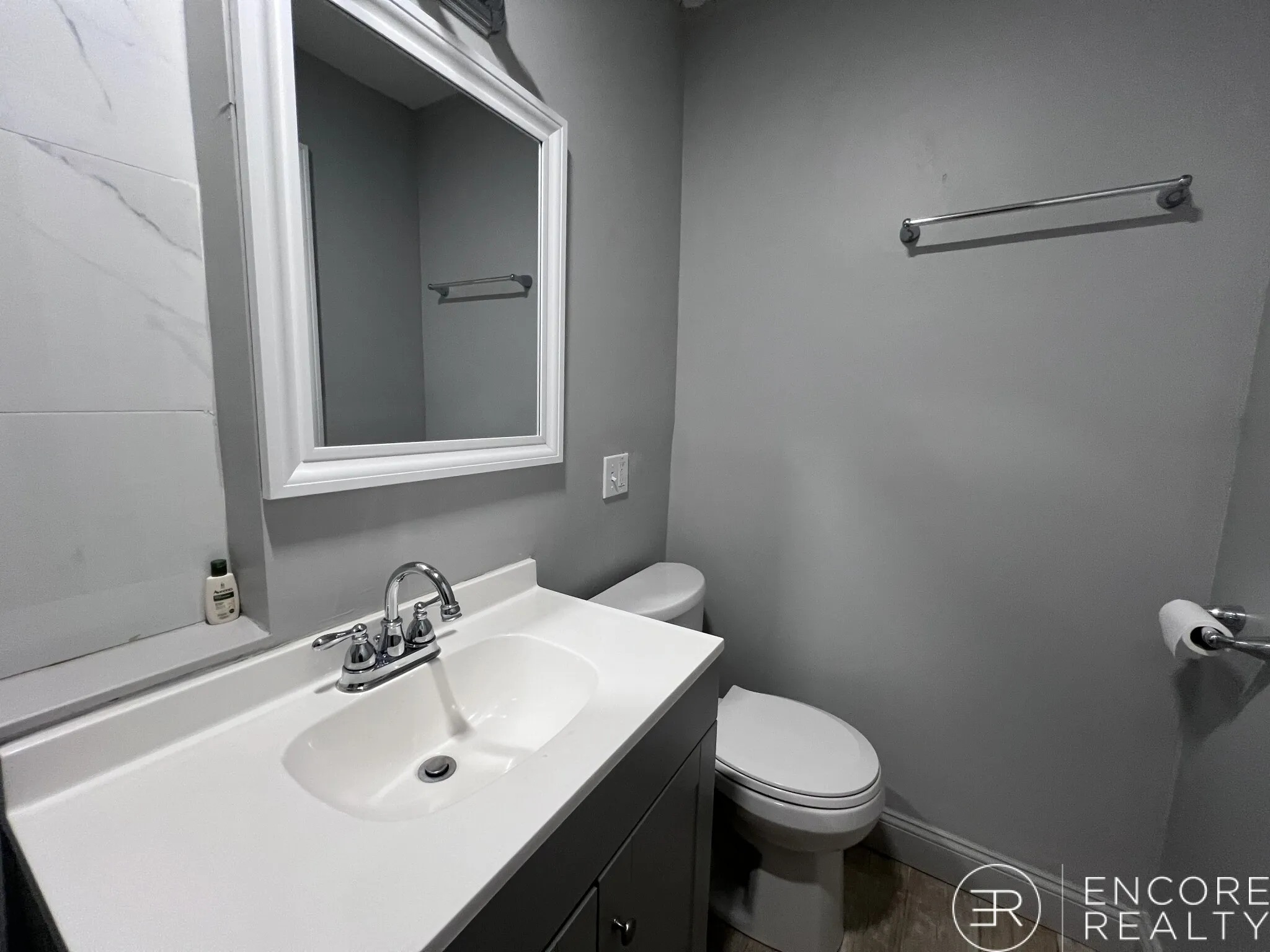 1 bed, 1 bath apartment for rent at 376 Riverway Unit 11, Mission Hill — photo 4 of 11