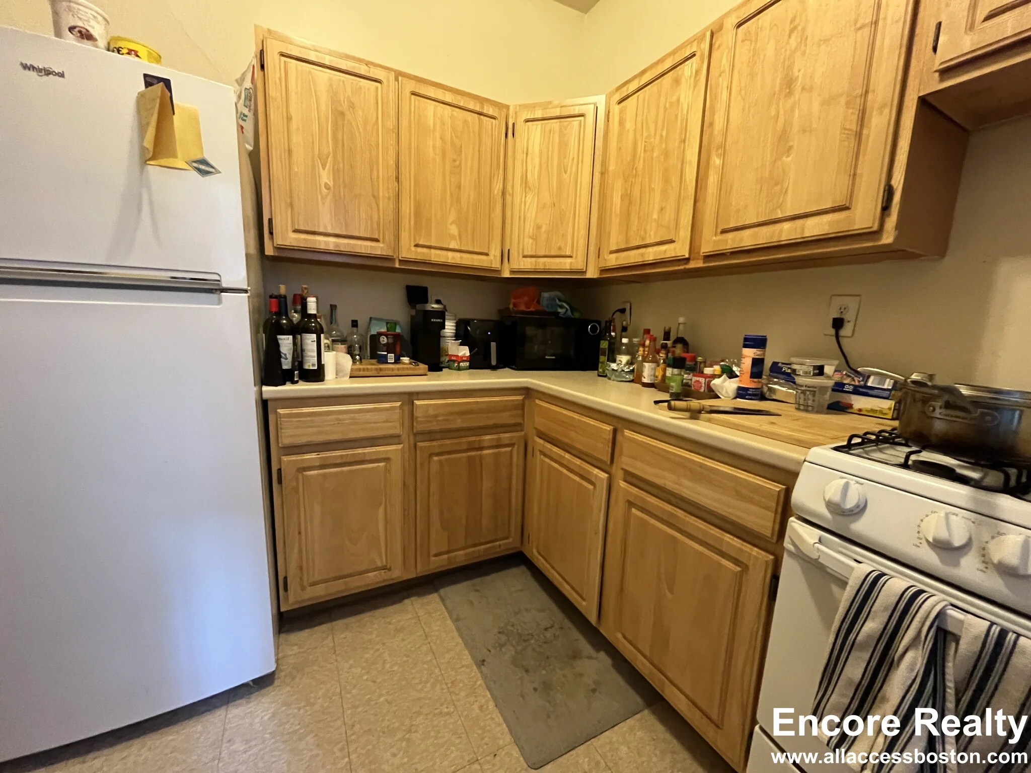 Studio bed, 1 bath apartment for rent at 376 Riverway Unit 1M, Mission Hill — photo 10 of 16