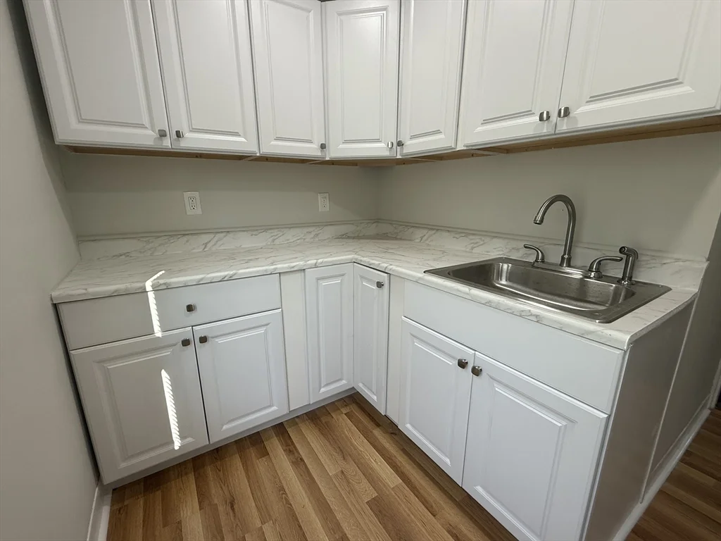 2 bed, 1 bath apartment for rent at 376 Summer St Unit 2, New Bedford — photo 5 of 13