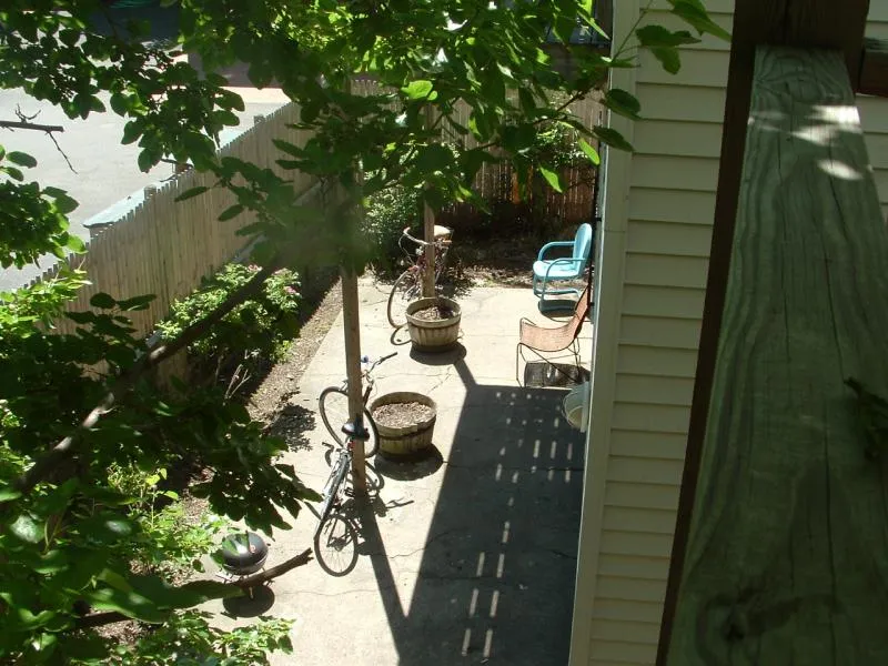 4 bed, 1 bath apartment for rent at 376 Washington St Unit 2, Ward Two — photo 6 of 6