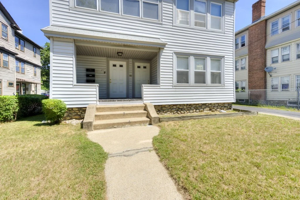 3 bed, 1 bath apartment for rent at 377 Chandler St Unit 1, Worcester — photo 3 of 27