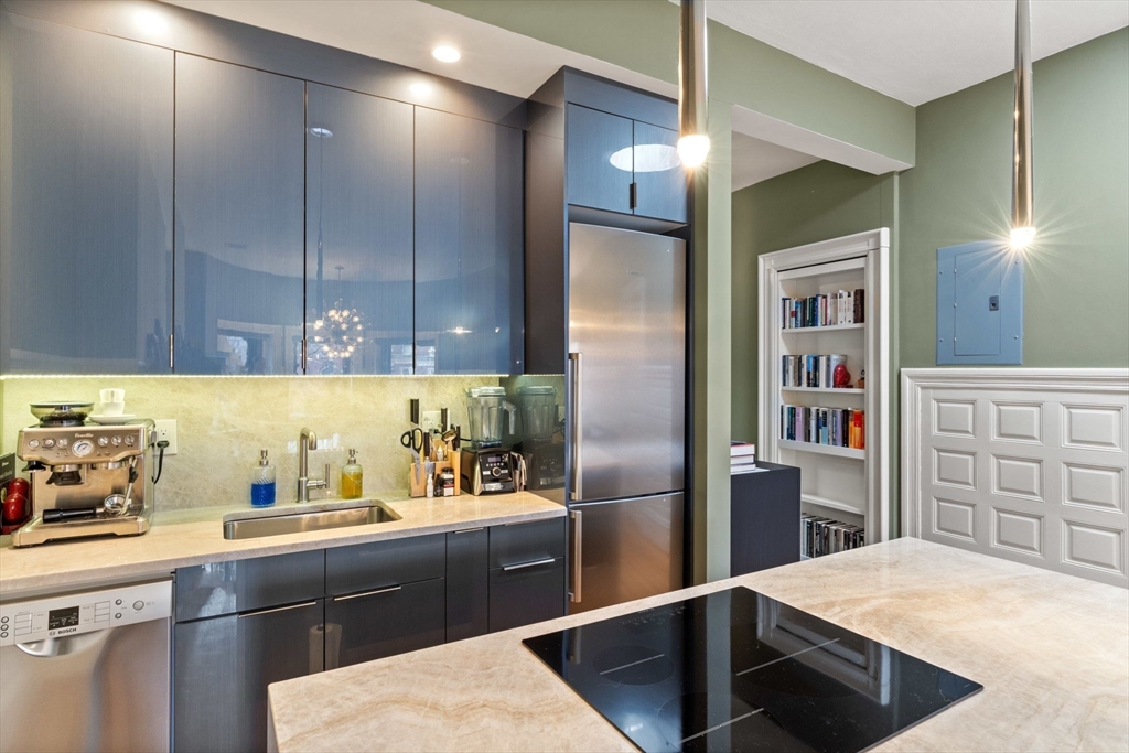 1 bed, 1 bath apartment for rent at 377 Commonwealth Ave Unit 7, Back Bay — photo 3 of 6