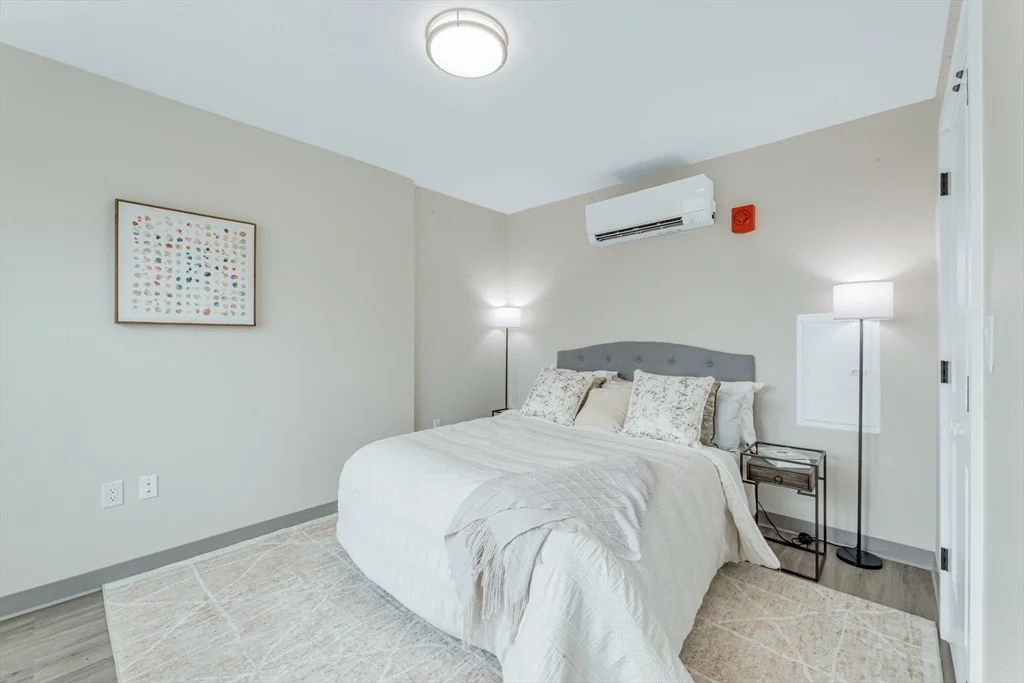 1 bed, 1 bath apartment for rent at 377 Cummins Highway Unit 1, Roslindale — photo 6 of 13