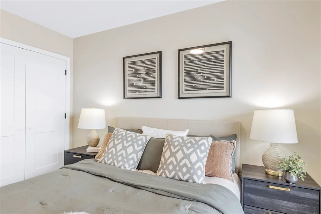 2 bed, 1 bath apartment for rent at 377 Cummins Highway Unit 2, Roslindale — photo 10 of 18