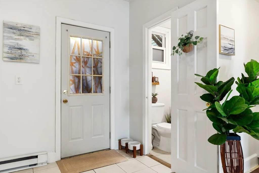 1 bed, 1 bath apartment for rent at 377 Dorchester St Unit 1, South Boston — photo 14 of 18