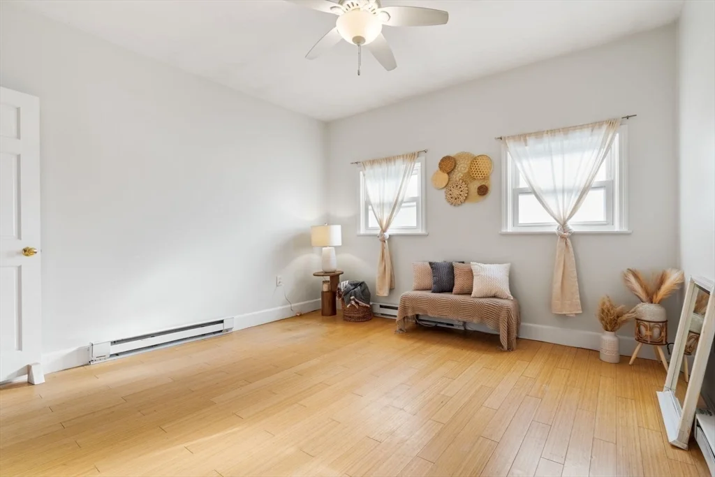 1 bed, 1 bath apartment for rent at 377 Dorchester St Unit 1, South Boston — photo 6 of 18