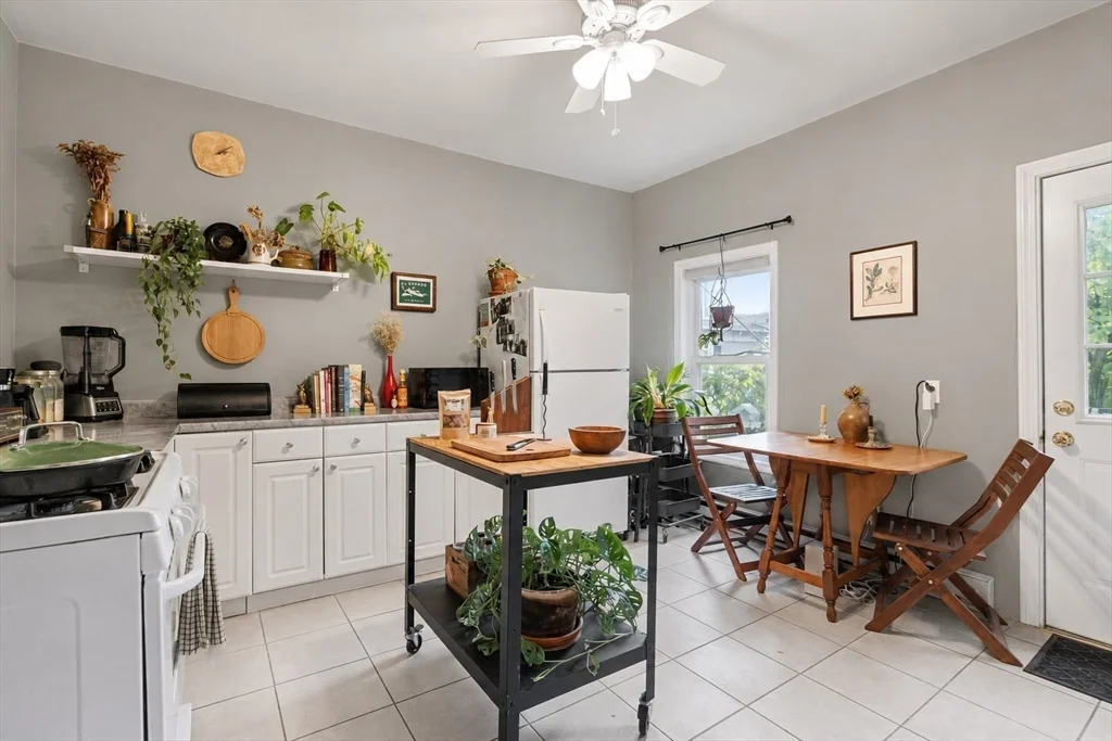 1 bed, 1 bath apartment for rent at 377 Dorchester St Unit 2, South Boston