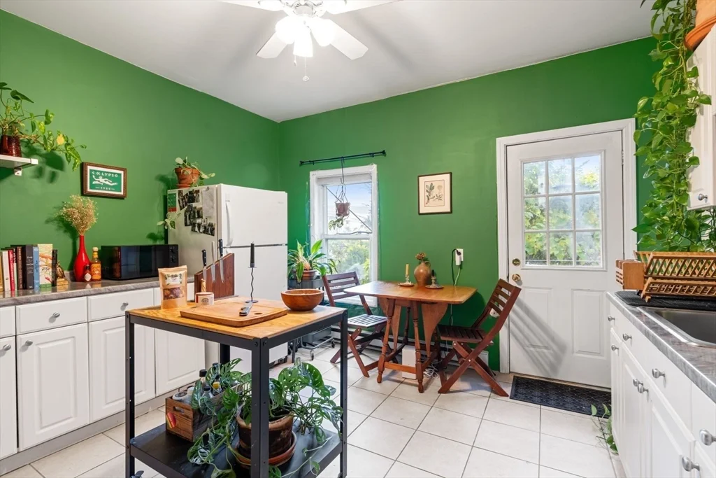 1 bed, 1 bath apartment for rent at 377 Dorchester St Unit 2, South Boston — photo 10 of 18