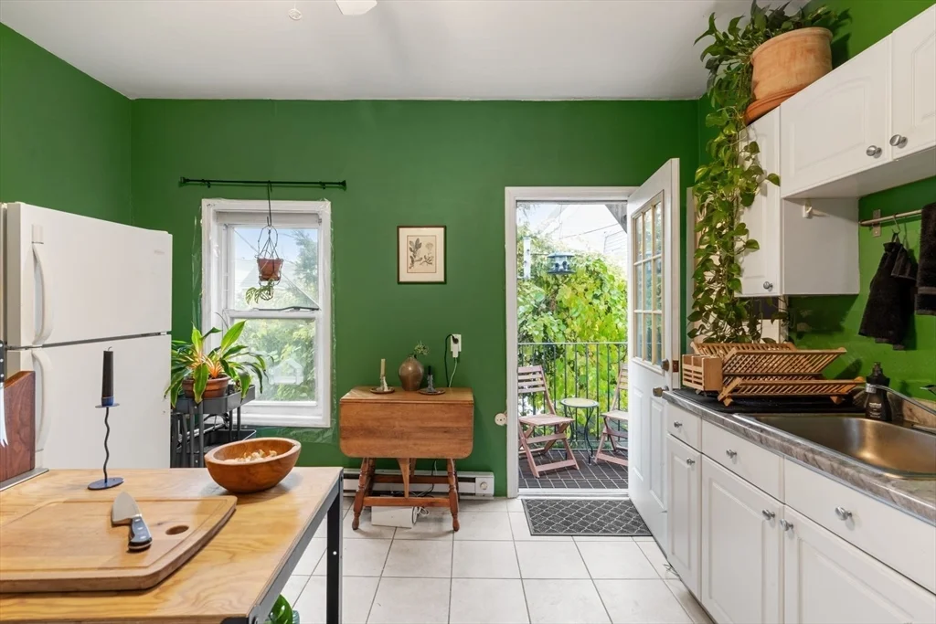 1 bed, 1 bath apartment for rent at 377 Dorchester St Unit 2, South Boston — photo 11 of 18