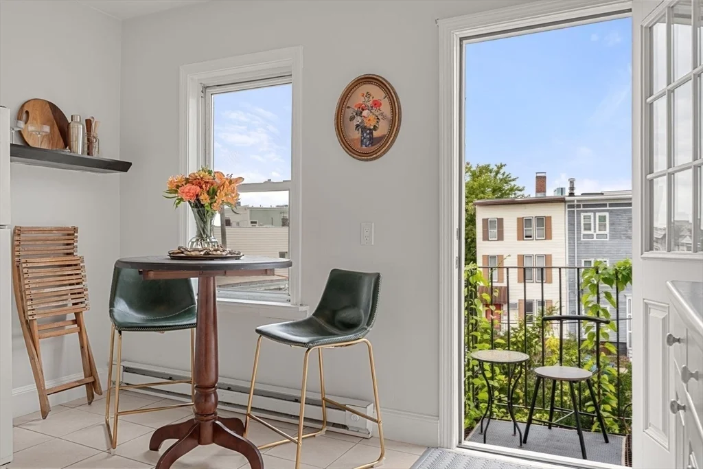 1 bed, 1 bath apartment for rent at 377 Dorchester St Unit 3, South Boston — photo 6 of 16