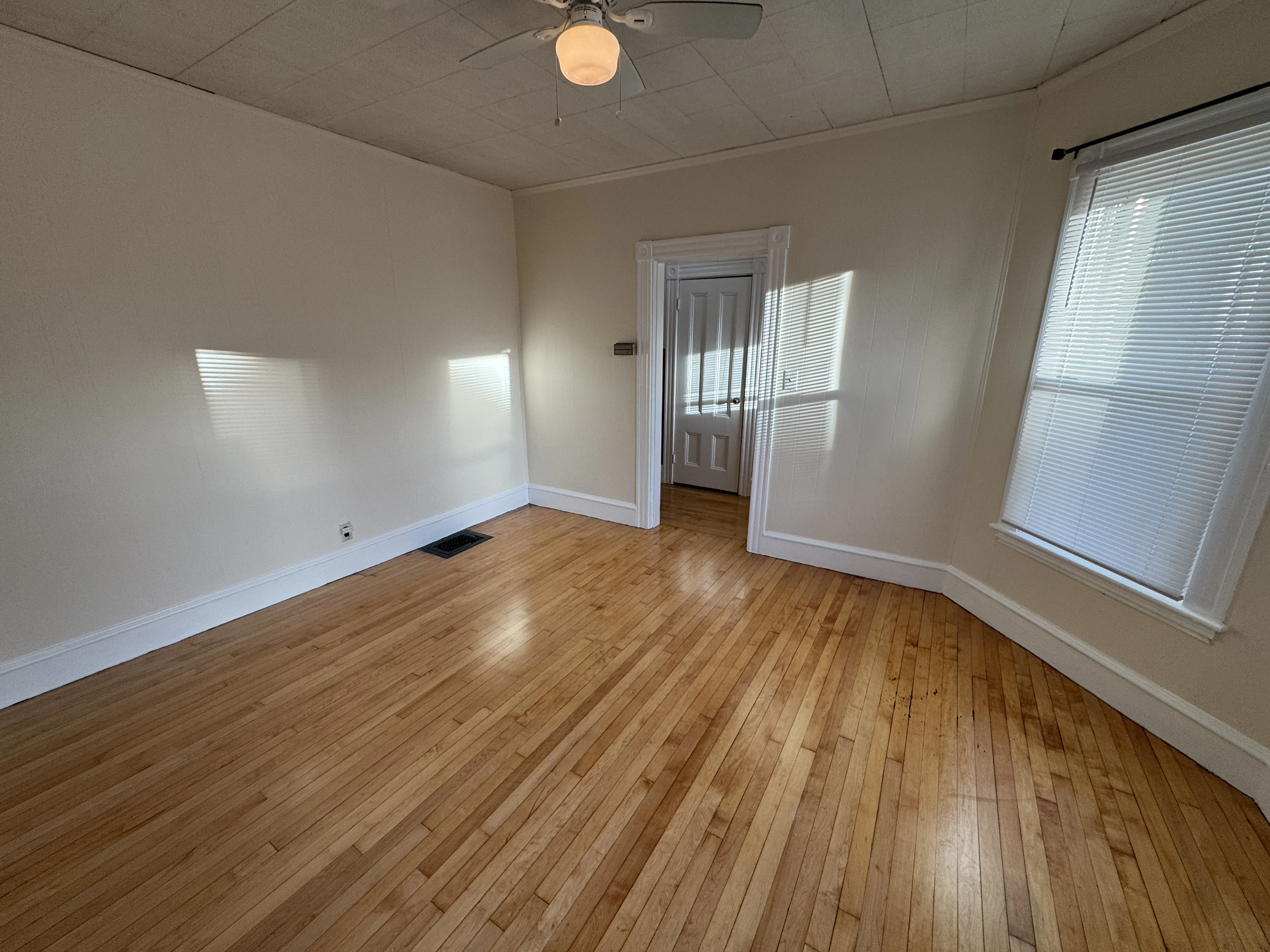 2 bed, 1 bath apartment for rent at 377 Highland Ave Unit 1, Powder House Square — photo 9 of 15