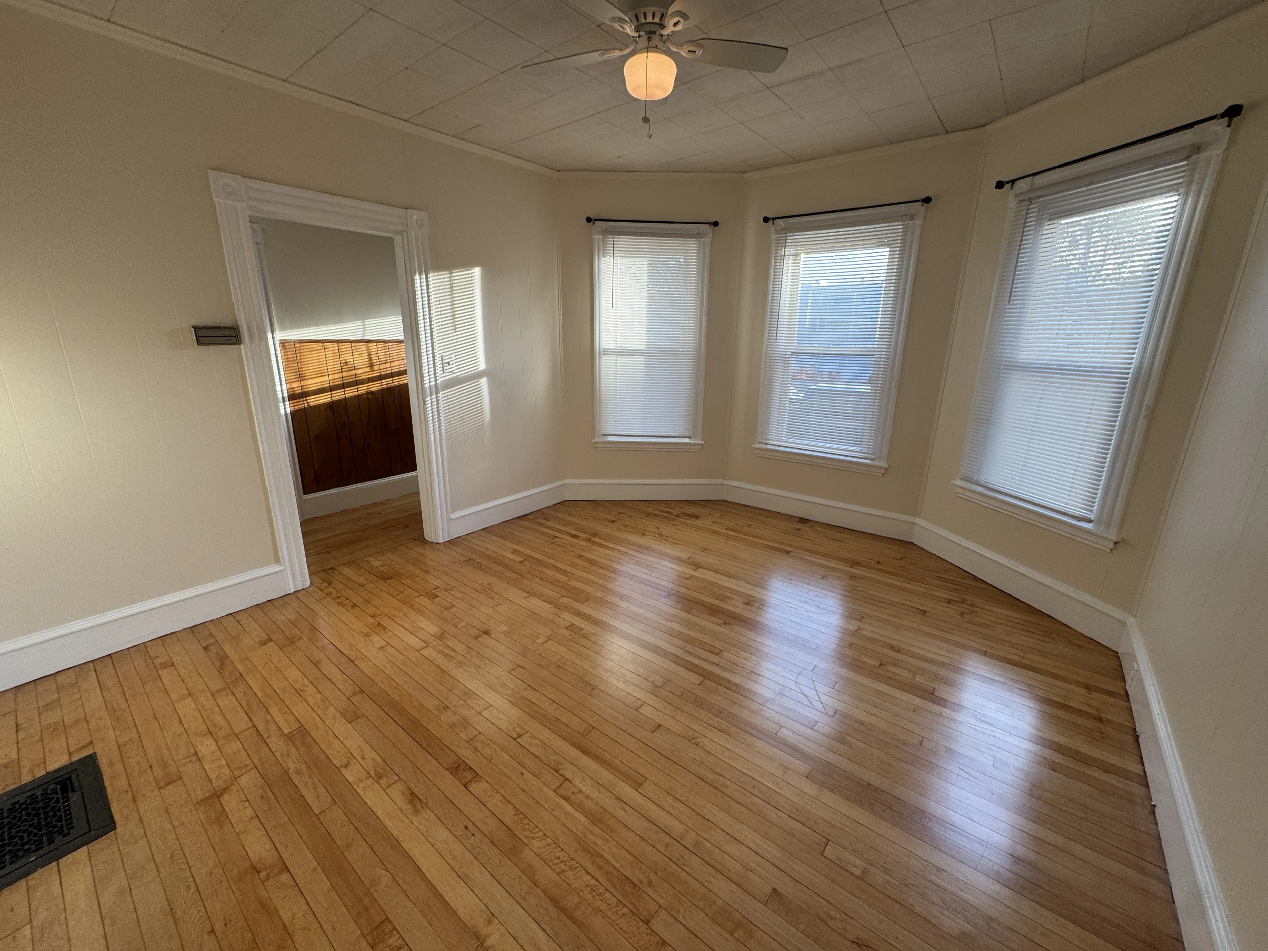2 bed, 1 bath apartment for rent at 377 Highland Ave Unit 1, Powder House Square — photo 13 of 15