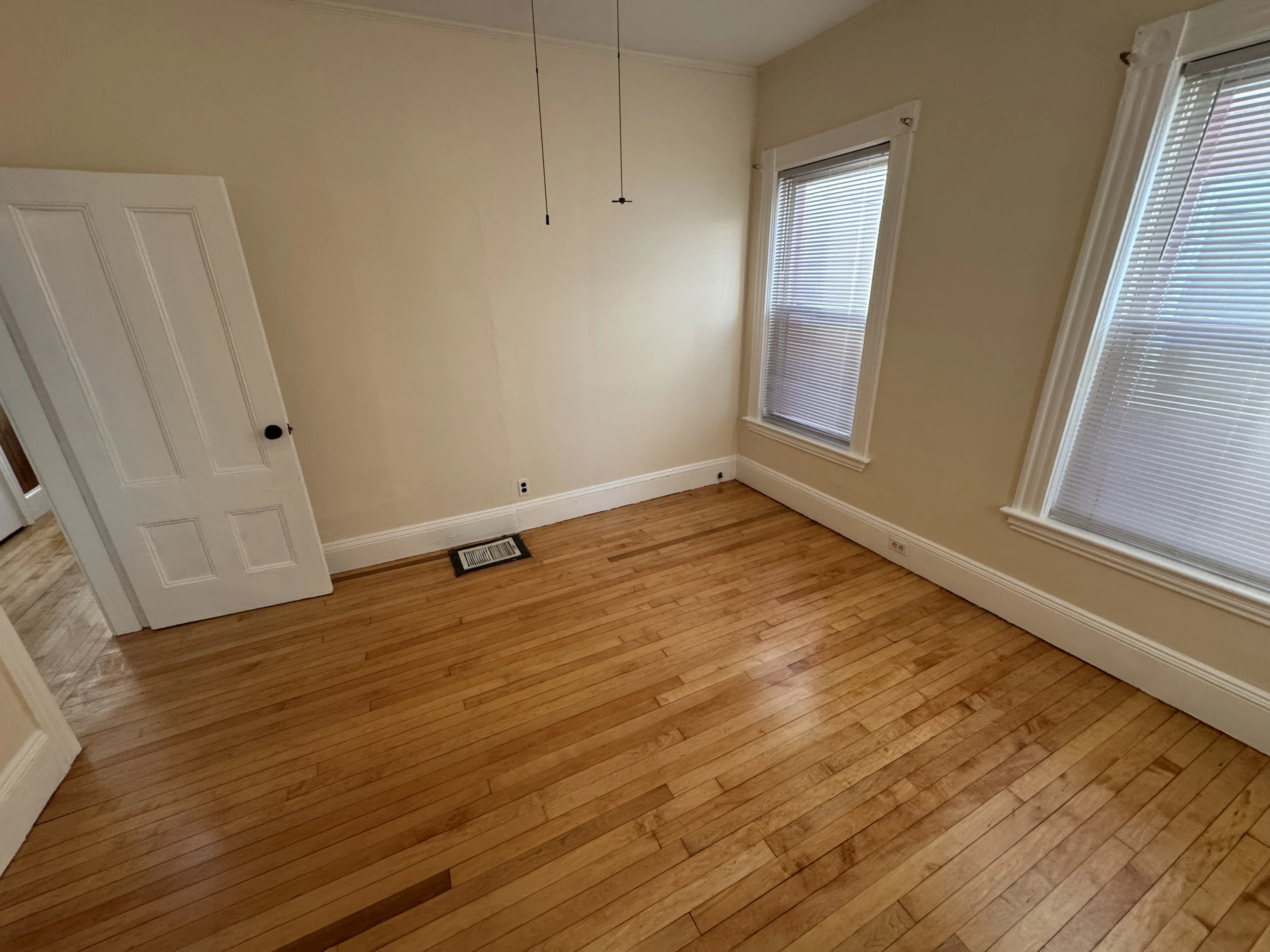 2 bed, 1 bath apartment for rent at 377 Highland Ave Unit 1, Powder House Square — photo 10 of 15