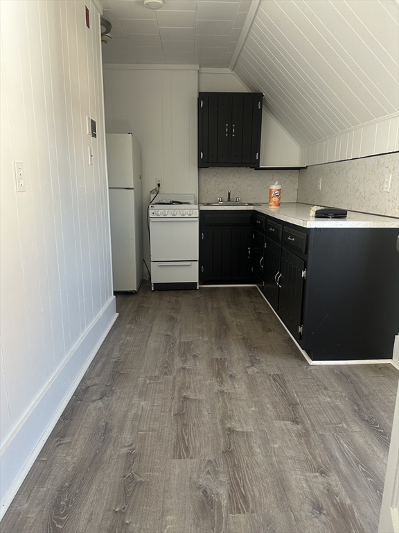 1 bed, 1 bath apartment for rent at 377 Parker St Unit 3, Gardner — photo 2 of 14