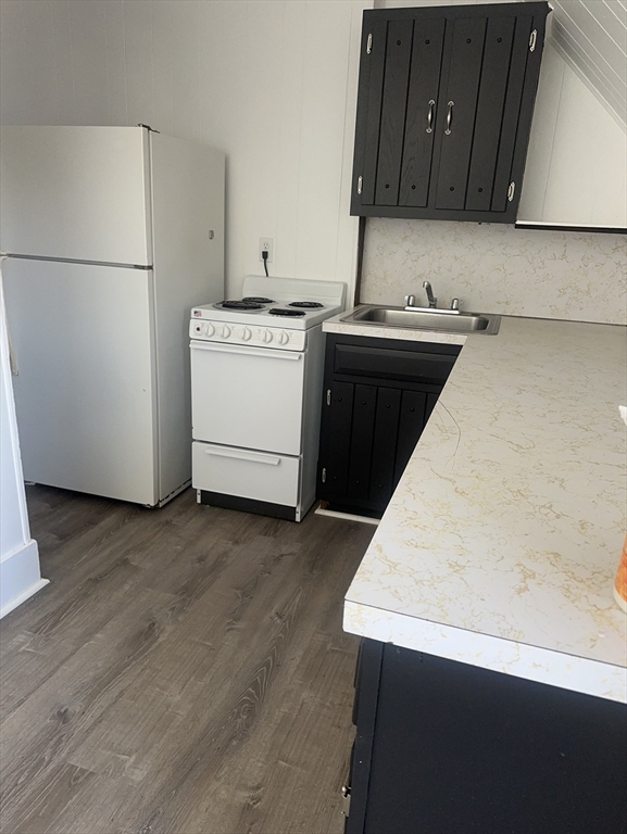 1 bed, 1 bath apartment for rent at 377 Parker St Unit 3, Gardner — photo 4 of 14