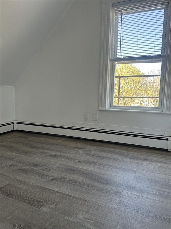 1 bed, 1 bath apartment for rent at 377 Parker St Unit 3, Gardner — photo 10 of 14