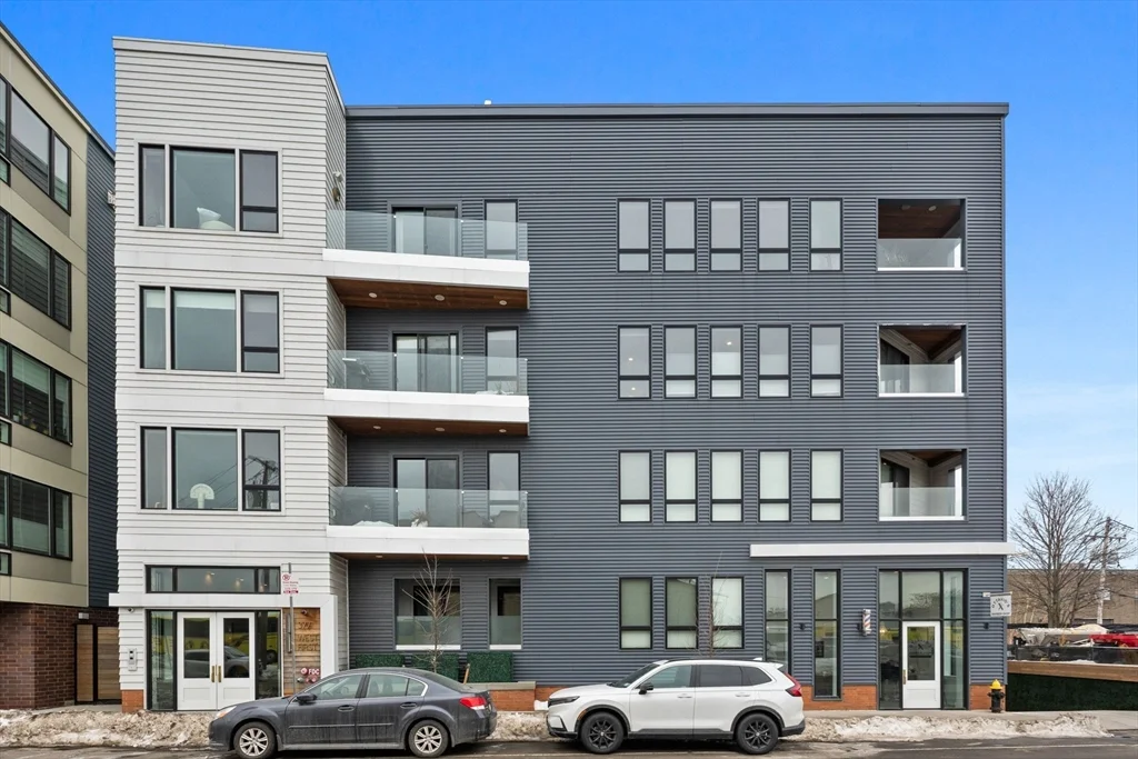 3 bed, 2 bath apartment for rent at 377 West First St Unit 5, South Boston — photo 1 of 27