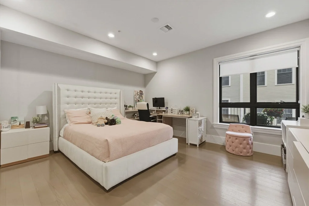 3 bed, 2 bath apartment for rent at 377 West First St Unit 5, South Boston — photo 19 of 27