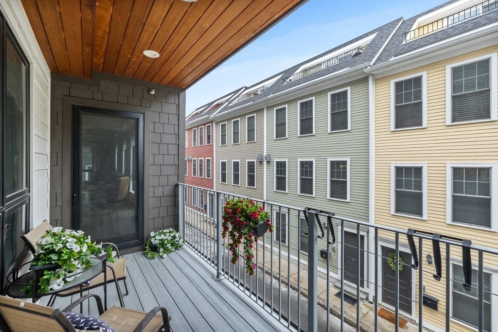 3 bed, 2 bath apartment for rent at 377 West First St Unit 5, South Boston — photo 12 of 27