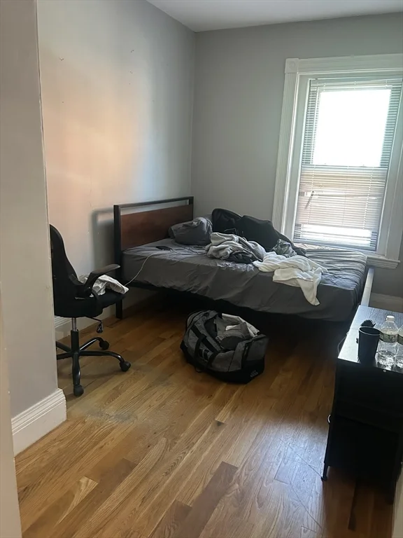 3 bed, 1 bath apartment for rent at 377 West Broadway Unit 1, South Boston — photo 4 of 11