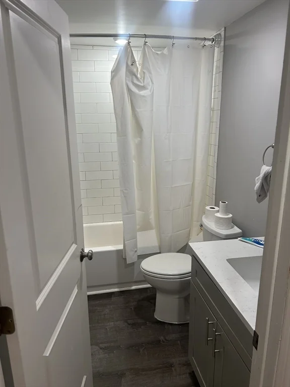 3 bed, 1 bath apartment for rent at 377 West Broadway Unit 2, South Boston — photo 8 of 10