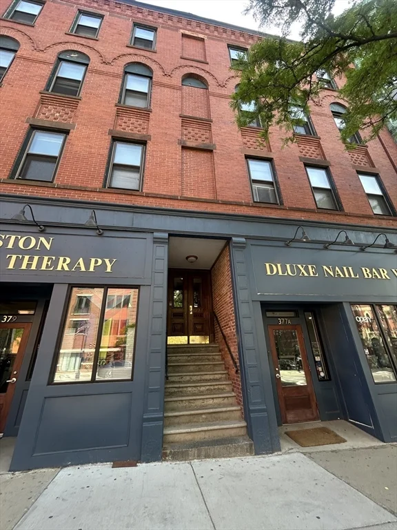 3 bed, 1 bath apartment for rent at 377 West Broadway Unit 21, South Boston