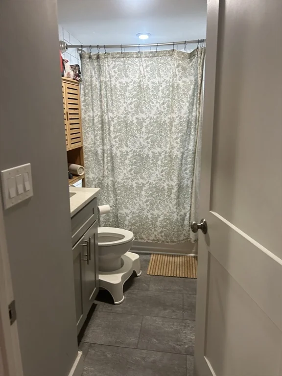 3 bed, 1 bath apartment for rent at 377 West Broadway Unit 21, South Boston — photo 8 of 10