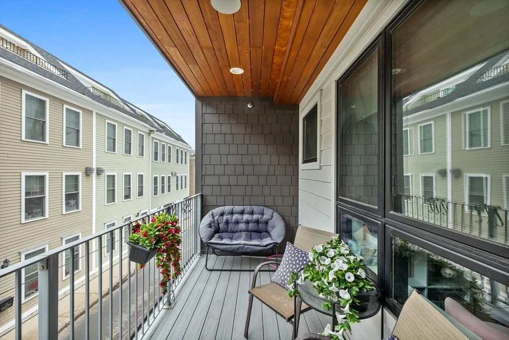3 bed, 2 bath apartment for rent at 377 West First St Unit 5, South Boston — photo 11 of 27
