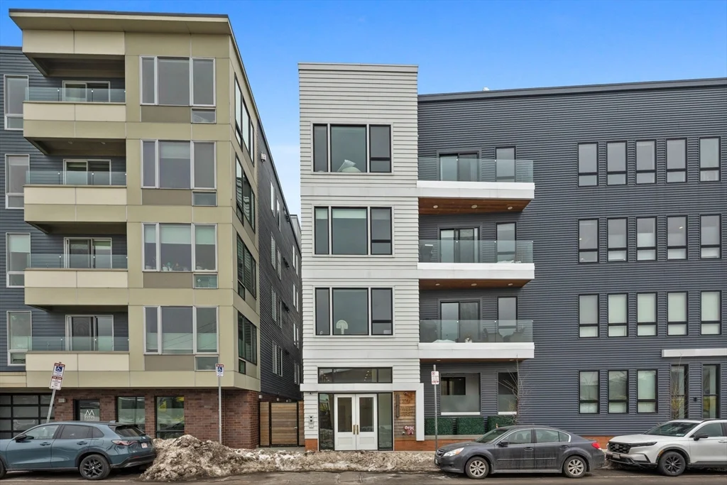 3 bed, 2 bath apartment for rent at 377 West First St Unit 5, South Boston — photo 25 of 27