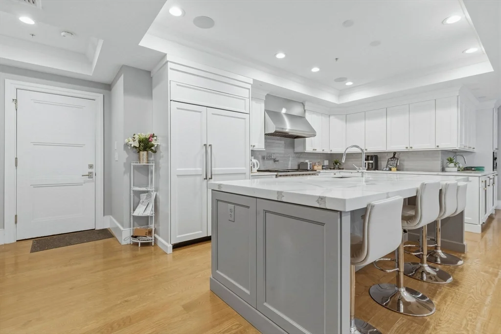 3 bed, 2 bath apartment for rent at 377 West First St Unit 5, South Boston — photo 5 of 27