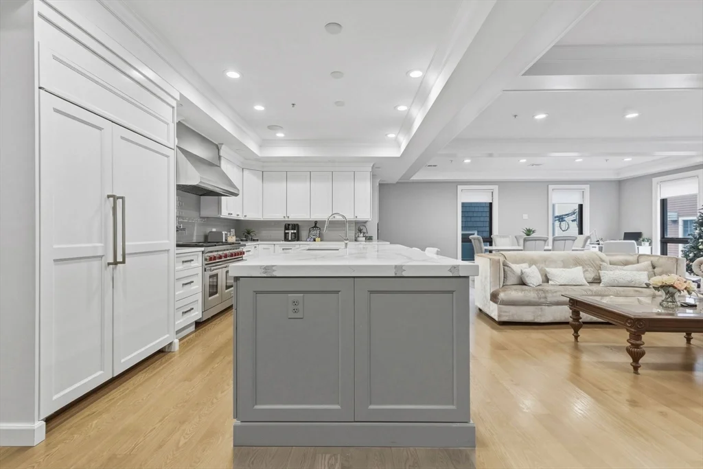 3 bed, 2 bath apartment for rent at 377 West First St Unit 5, South Boston — photo 4 of 27