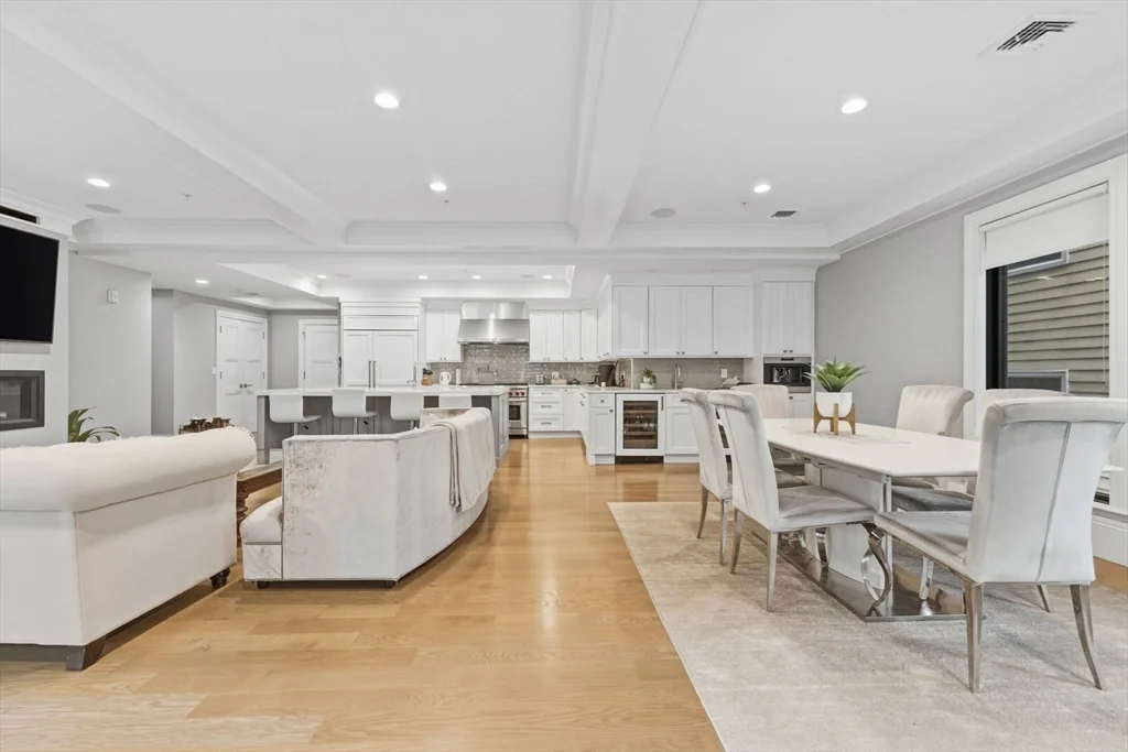 3 bed, 2 bath apartment for rent at 377 West First St Unit 5, South Boston — photo 10 of 27